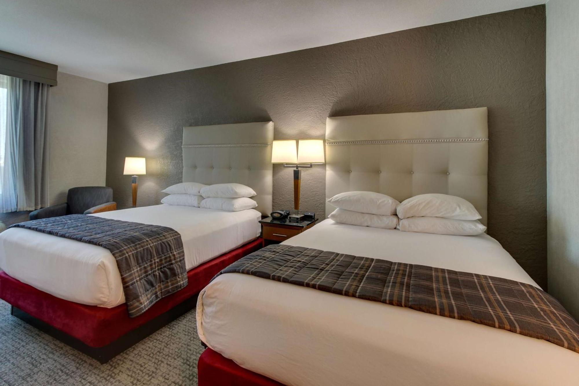 Drury Inn & Suites Phoenix Happy Valley Экстерьер фото