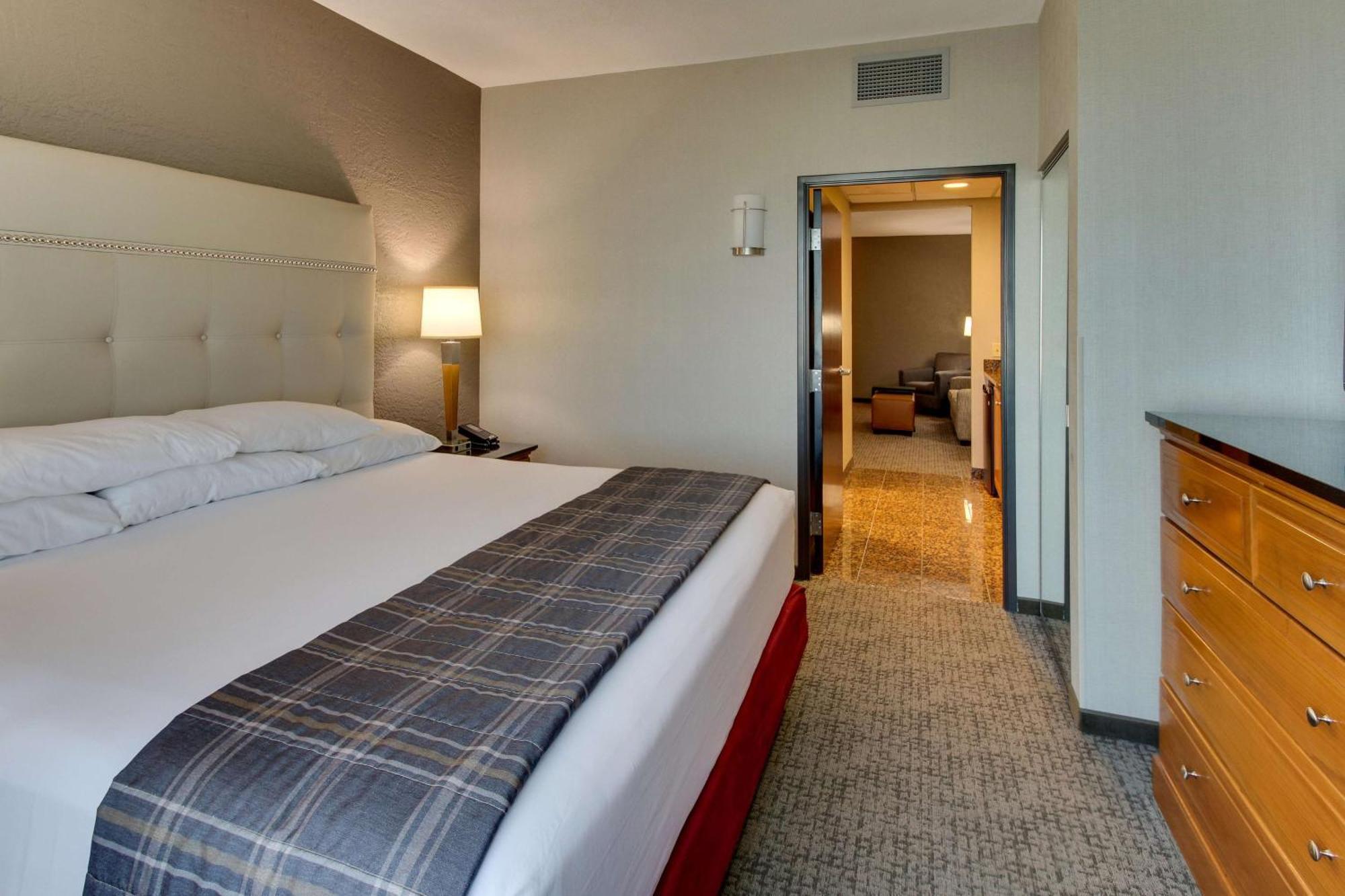 Drury Inn & Suites Phoenix Happy Valley Экстерьер фото