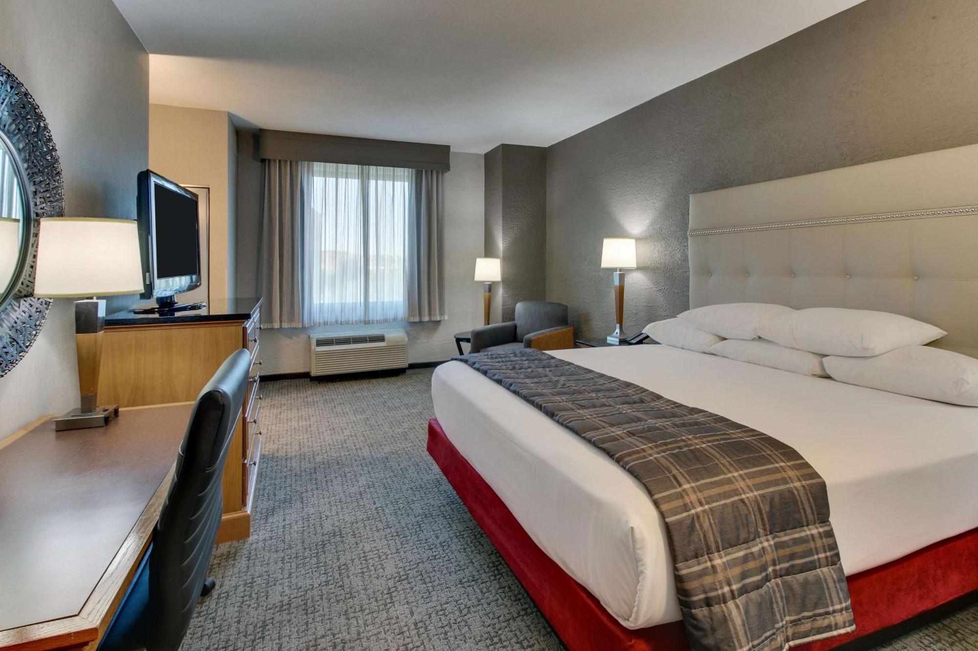 Drury Inn & Suites Phoenix Happy Valley Экстерьер фото