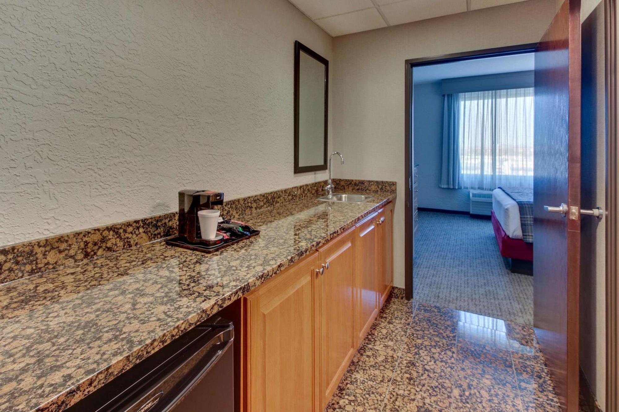 Drury Inn & Suites Phoenix Happy Valley Экстерьер фото