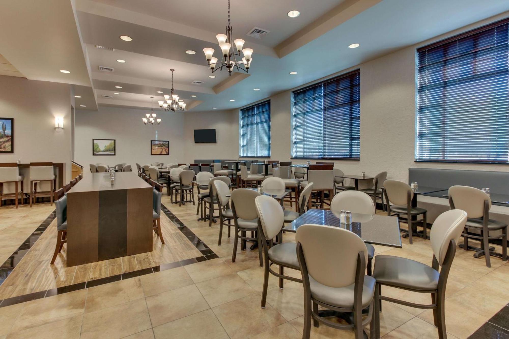 Drury Inn & Suites Phoenix Happy Valley Экстерьер фото